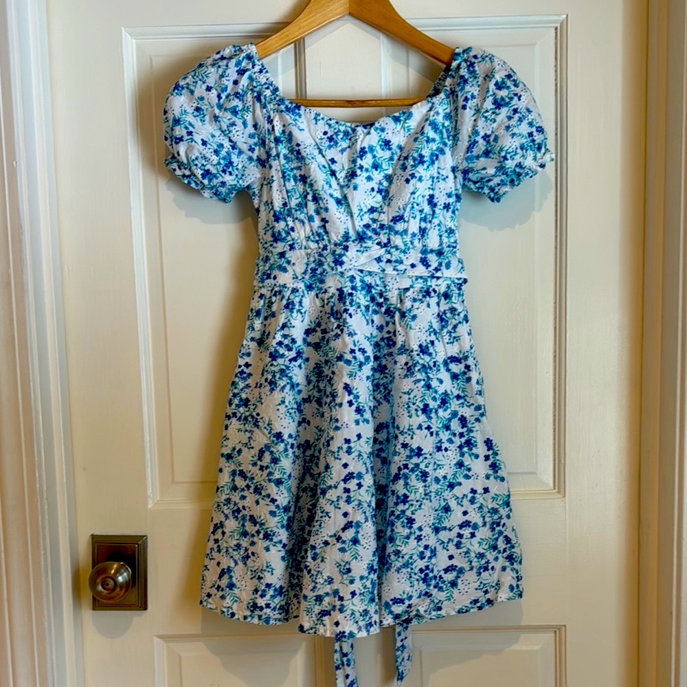 Girls dress size 8